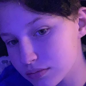 Meet your Posher, Ava